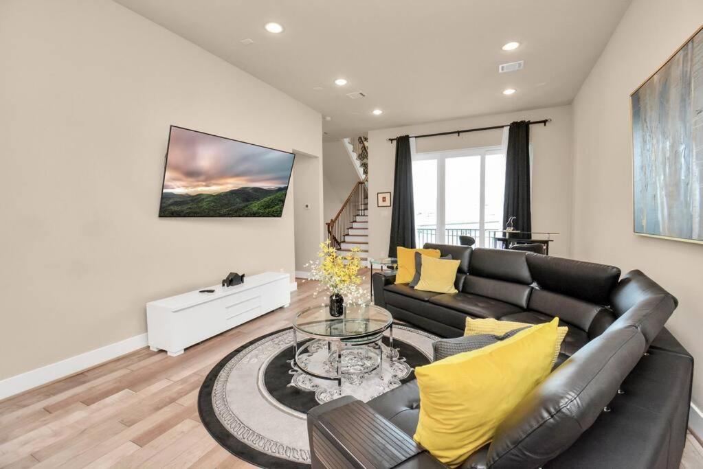 Beautiful Luxurious Houston Galleria Home Bagian luar foto