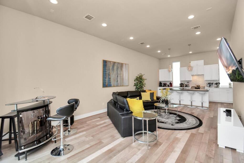 Beautiful Luxurious Houston Galleria Home Bagian luar foto