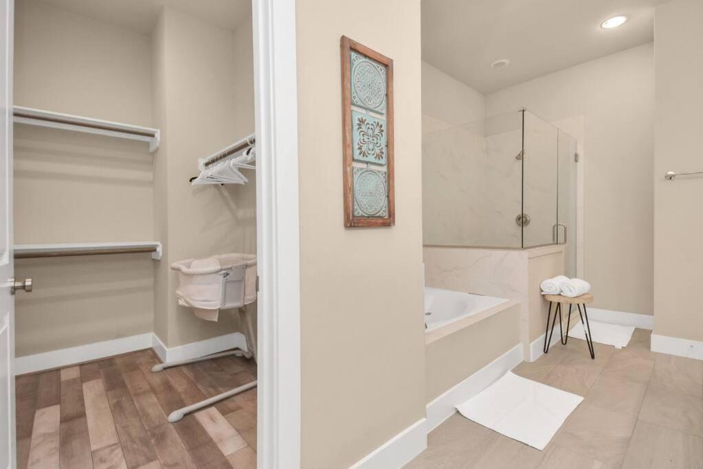 Beautiful Luxurious Houston Galleria Home Bagian luar foto