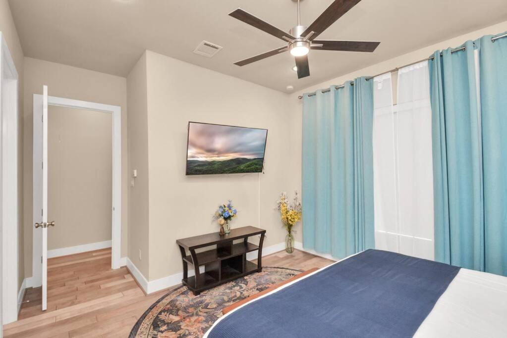 Beautiful Luxurious Houston Galleria Home Bagian luar foto