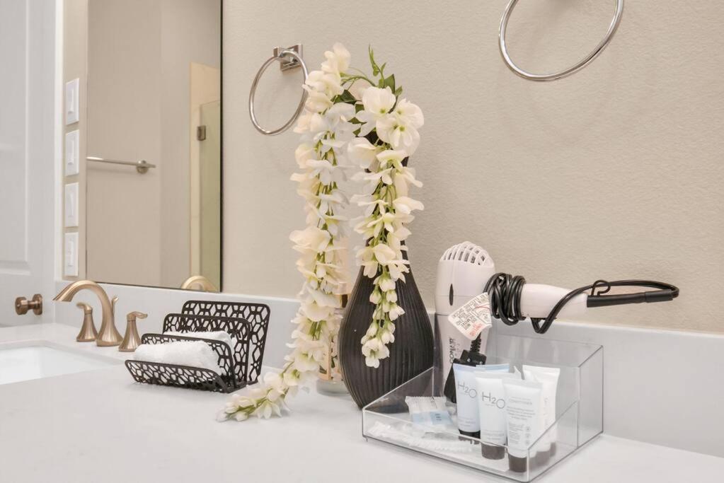 Beautiful Luxurious Houston Galleria Home Bagian luar foto