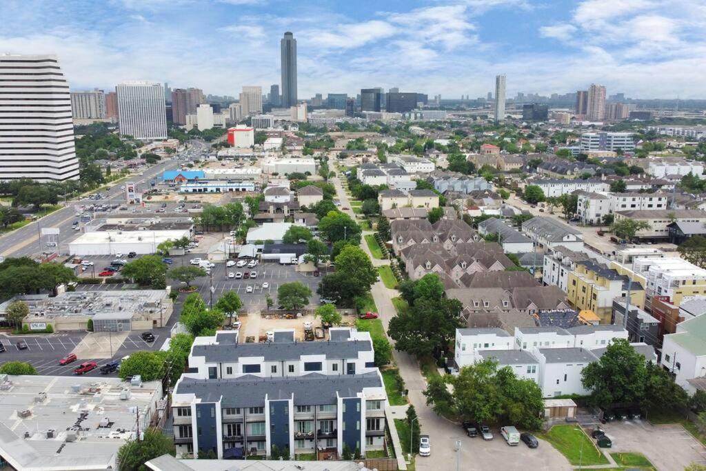 Beautiful Luxurious Houston Galleria Home Bagian luar foto