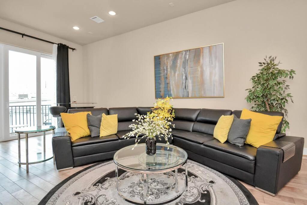 Beautiful Luxurious Houston Galleria Home Bagian luar foto